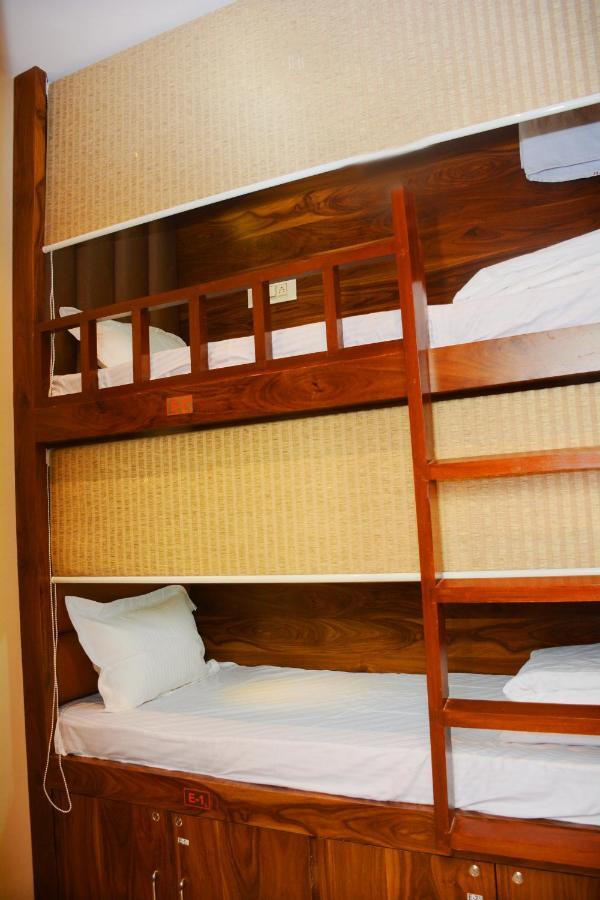 Hotel Nest N Rest - מומביי מראה חיצוני תמונה