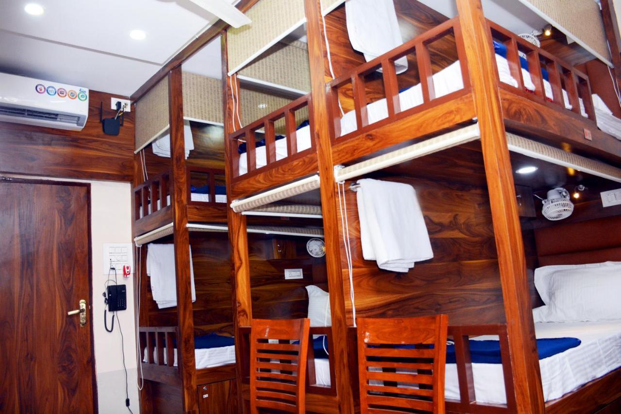 Hotel Nest N Rest - מומביי מראה חיצוני תמונה